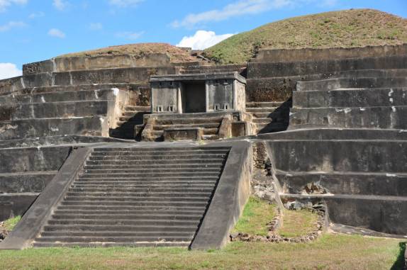 As ruínas de antigo templo maya em Tazumal, em El Salvador